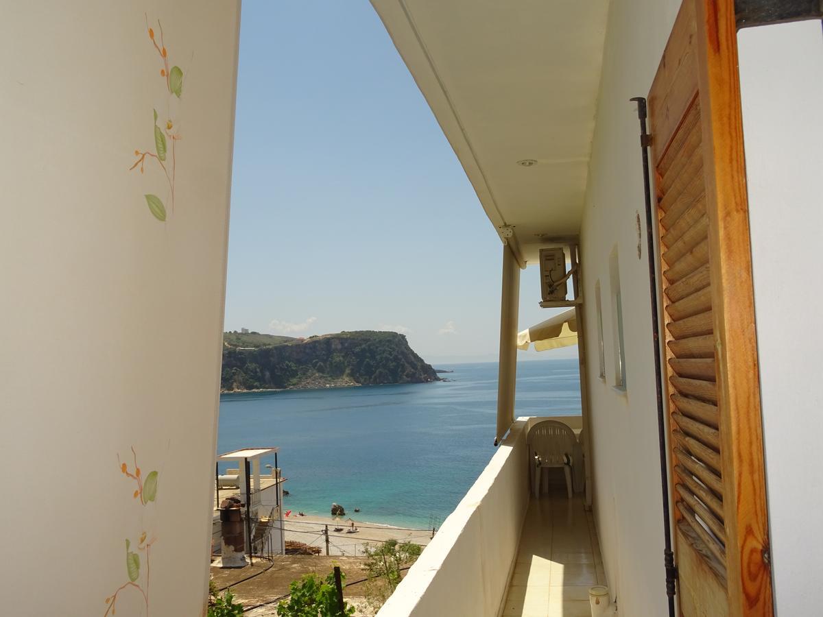 Apartamento Ionian View Himarë Exterior foto